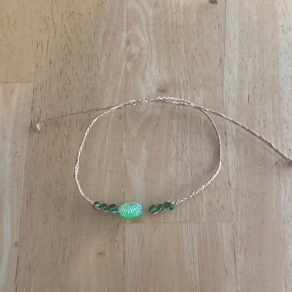 Green beads on hemp braided cord adjustable bracelet / anklet Knot to close NWOT - Picture 2 of 5